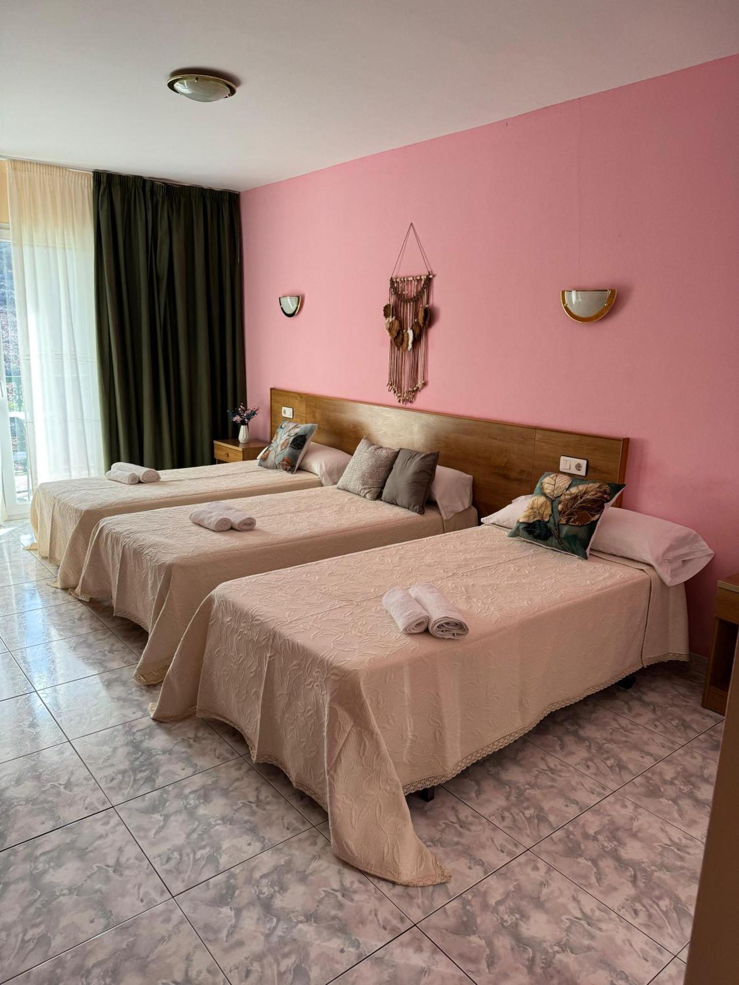Hotel Campestre Chamuinas بونتيفيذرا الغرفة الصورة